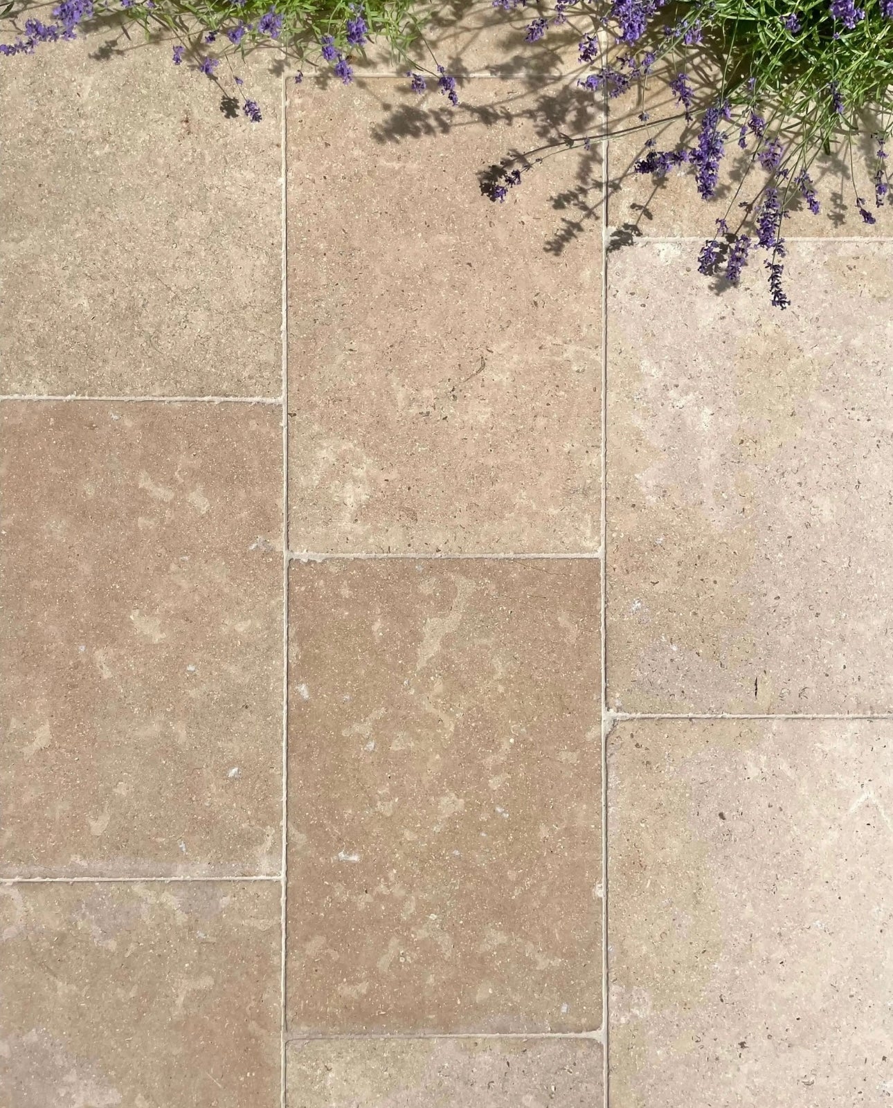 Dijon Limestone - Sinai Pearl Acid Wash Tumbled - Mixed Sizes Patio Pack